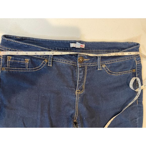 Bongo Womens Jeans Tapered Leg Mid Rise Stretch Five Design Pockets Blue Size 13 - Picture 3 of 10